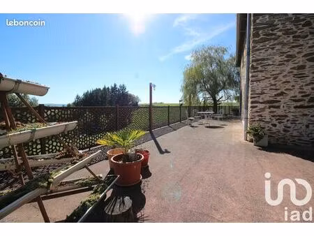 propriété 9 pièces 372 m²