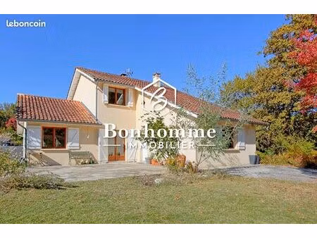 maison 7 pièces 164 m²