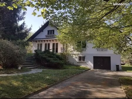 maison 7 pièces 186 m²