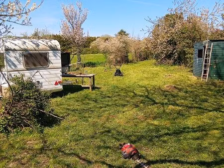 terrain de loisirs a la ville es nonais