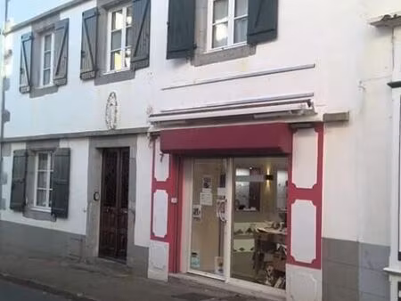 local commercial 46 m²