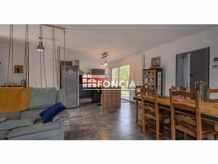 vente maison à nuillé-le-jalais (72370) : à vendre / 92m² nuillé-le-jalais