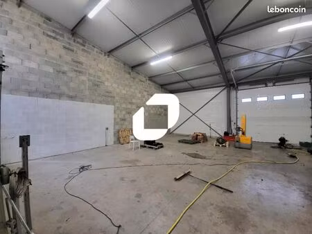 local d'activité 286 m²