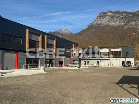 local d'activite 411 m² fontanil cornillon