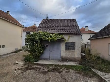 parking/box 22 m² trilport