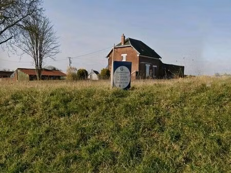 terrain 1425 m² mametz