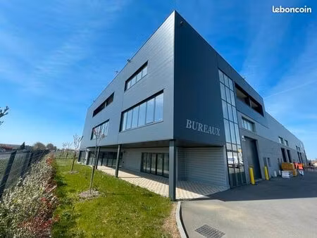 local bureaux 1 244 m²