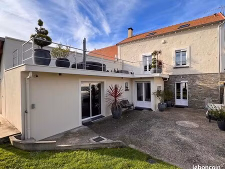 maison 6 pièces 177 m²