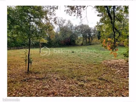 terrain 1 039 m² deaux