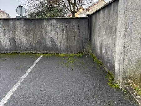 parking à louer