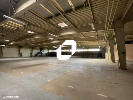 local industriel 2 000 m²