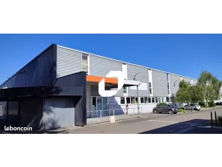 local commercial 746 m²