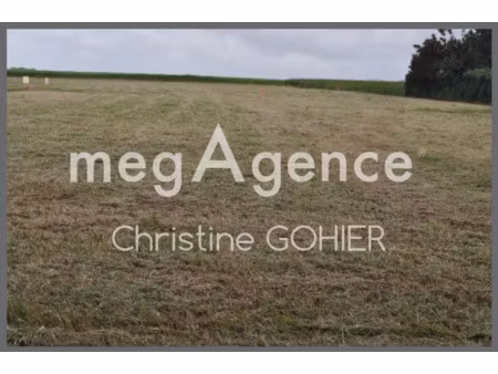 vente terrain 897 m² à taillebourg (17350)  53 335 €