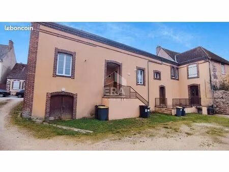 immeuble 260 m² thiron gardais