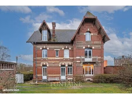 maison 8 pièces 315 m²