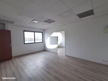 bureau 259 m²