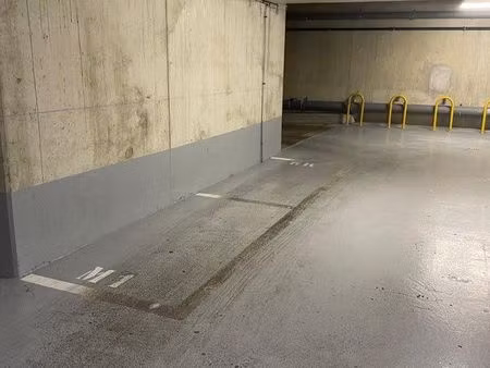 vente emplacements de moto boxable