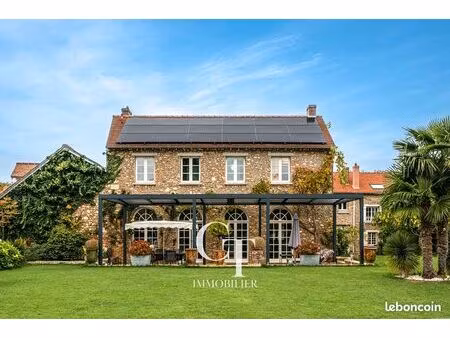 villa 10 pièces 400 m²