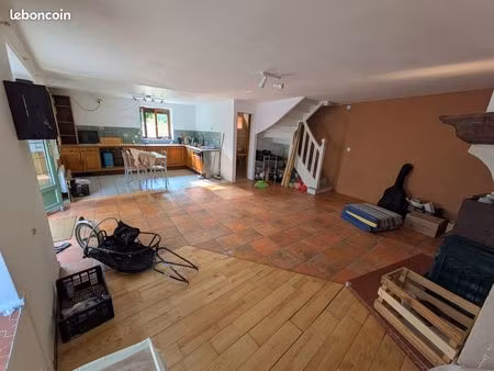 maison de bourg  grange et jardin