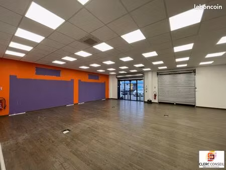 local 148 m² yvetot