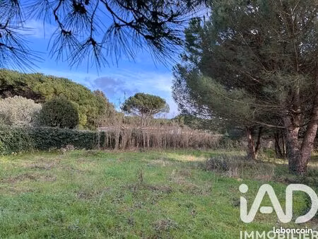 terrain 602 m² la flotte