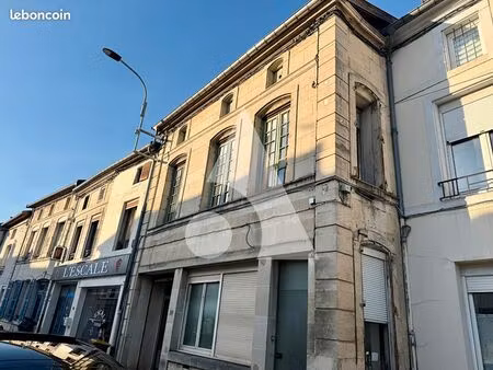 immeuble 9 pièces 365 m²