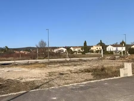 terrain 135 m² saint julien les rosiers