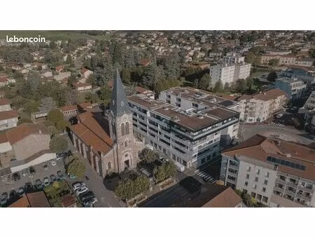 local commercial 219 m² la talaudiere