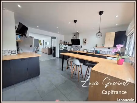 maison 7 pièces 156 m²