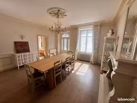 maison 10 pièces 296 m²