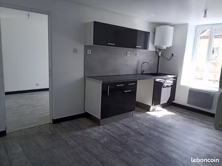 t1 lumineux - centre saint eloy - toutes charges comprises