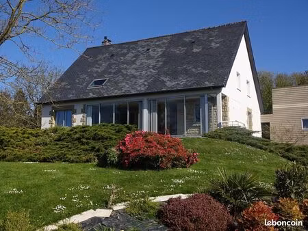 maison 9 pièces 210 m²