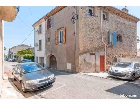 immeuble 259 m² roujan