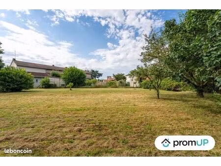 terrain 842 m² veauche