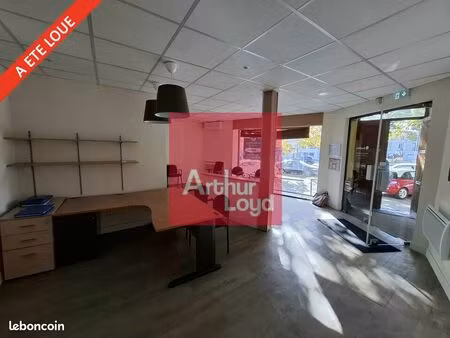 local commercial 113 m²