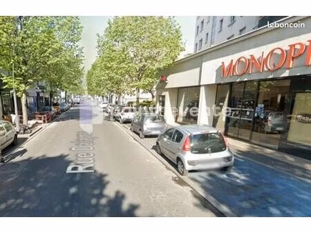 service immobilier 130 m²