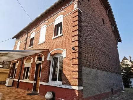 maison 6 pièces 207 m²