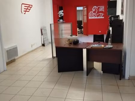 a louer à orchies centre local professionnel ou commercial