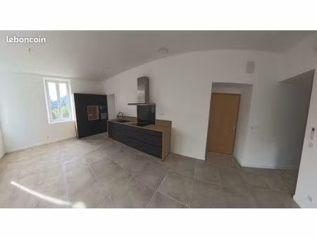 ? appartement t4 lumineux  calme et spacieux – quartier capitoul (lodève) – 990