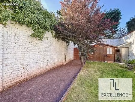 maison 6 pièces 165 m²