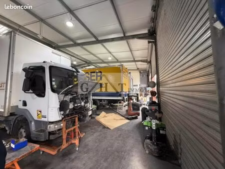 local industriel 1 060 m²