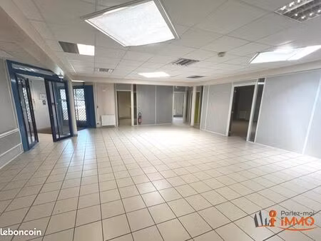 local d'activité 330 m²