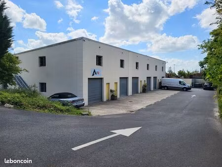 140 m² local pour artisan