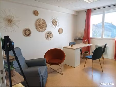 bureau local professionnel climatisé