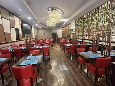 restaurant 850 m² raismes