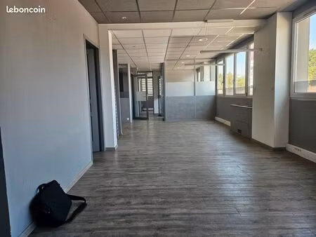 location de bureau lattes 96m²