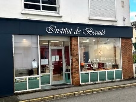 a louer local commercial lumineux - centre ville d'aubigny-en-artois