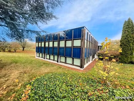 local commercial 4907 m² saint-laurent-blangy