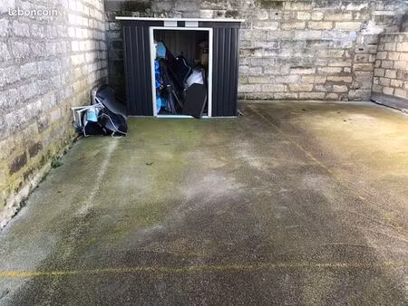 places de parking marsillargues