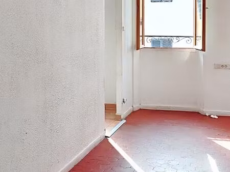 opportunité rare! 3 appartements! idéal investisseur ! tres lumineux et dans un même immeu